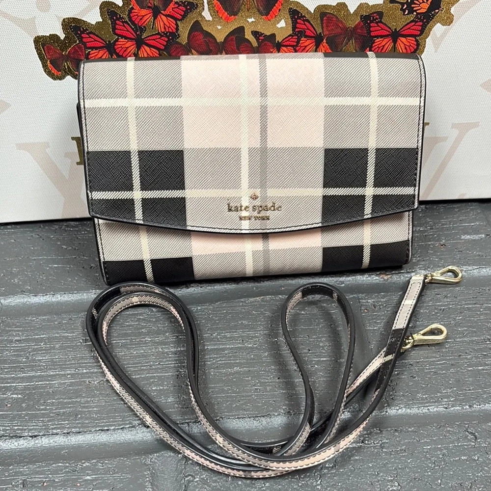 Kate Spade Crossbody Wallet